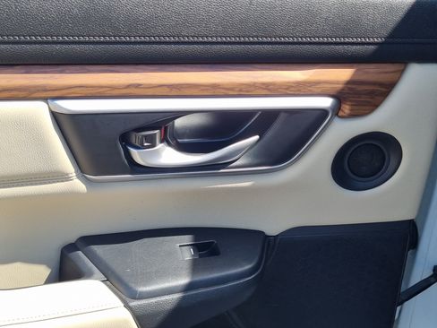 Used 2020 Honda CR-V EX-L image 16