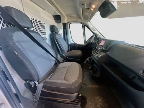 Used 2024 RAM ProMaster 2500 w/ Convenience Group FWD image 26