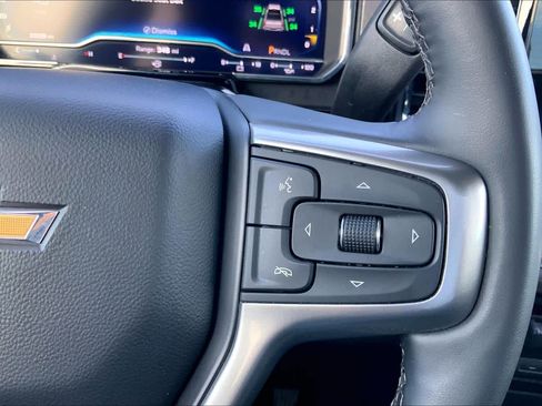 Used 2025 Chevrolet Silverado 1500 LT image 24