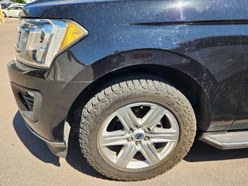 Used 2020 Ford Expedition XLT w/ Equipment Group 202A AWD/4WD image 6