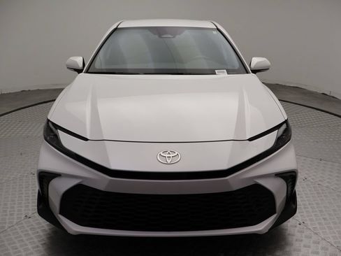 Certified 2026 Toyota Camry SE FWD image 5