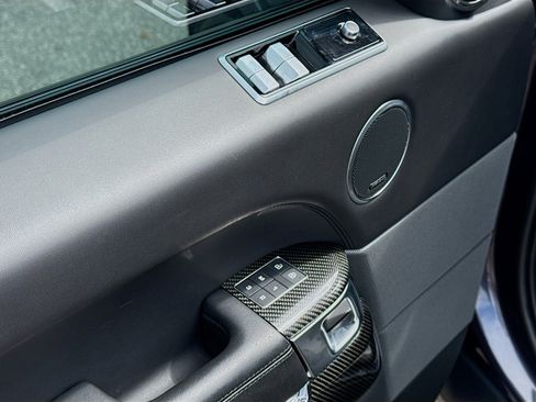 Used 2022 Land Rover Range Rover Sport SVR image 23