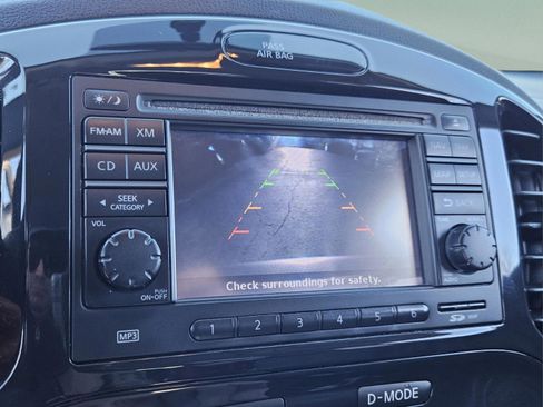 Used 2014 Nissan Juke SL image 21