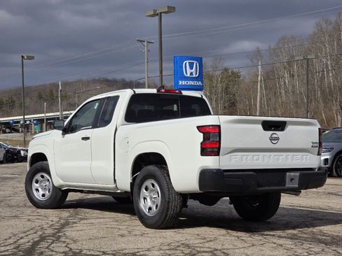 Used 2025 Nissan Frontier S w/ S Utility Package image 8