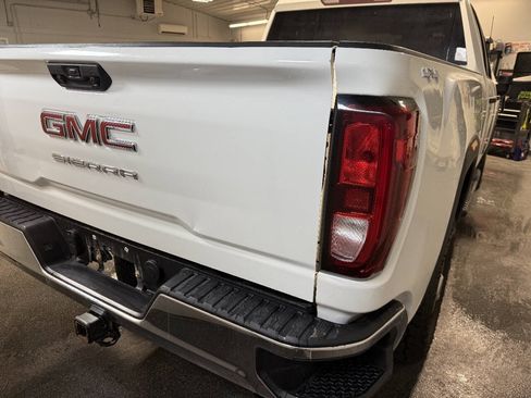 Used 2023 GMC Sierra 2500 Pro w/ Convenience Package AWD/4WD image 5