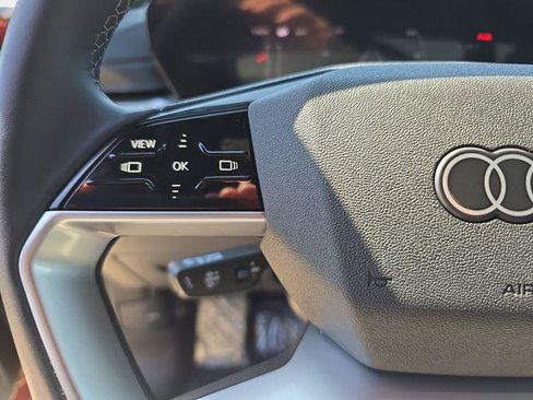Used 2025 Audi Q5 Premium w/ Convenience Package AWD/4WD image 20