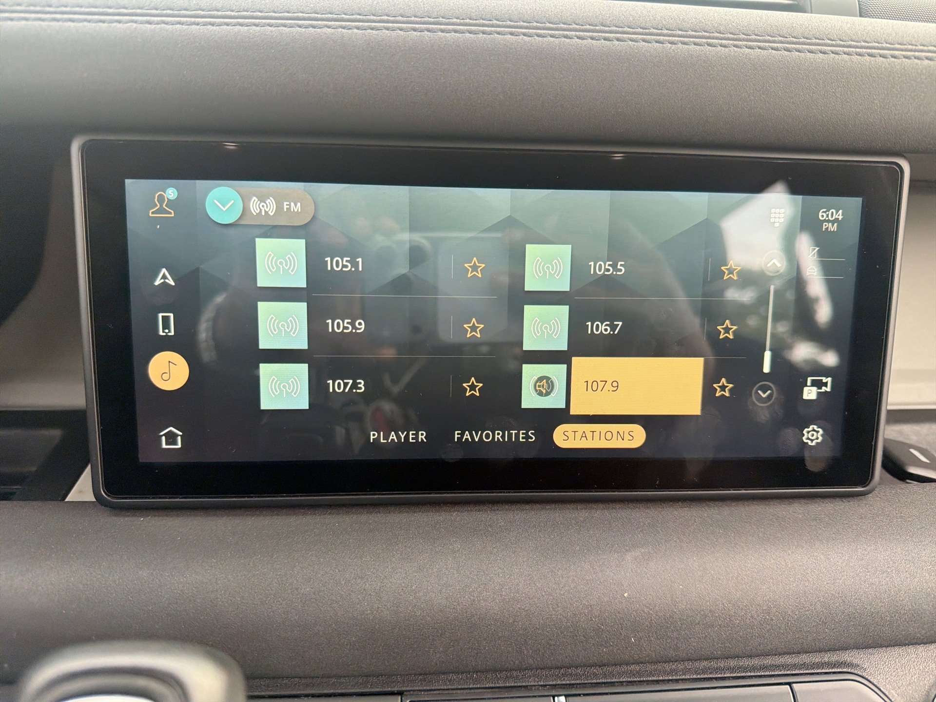 Used 2020 Land Rover Defender 110 SE AWD/4WD image 12