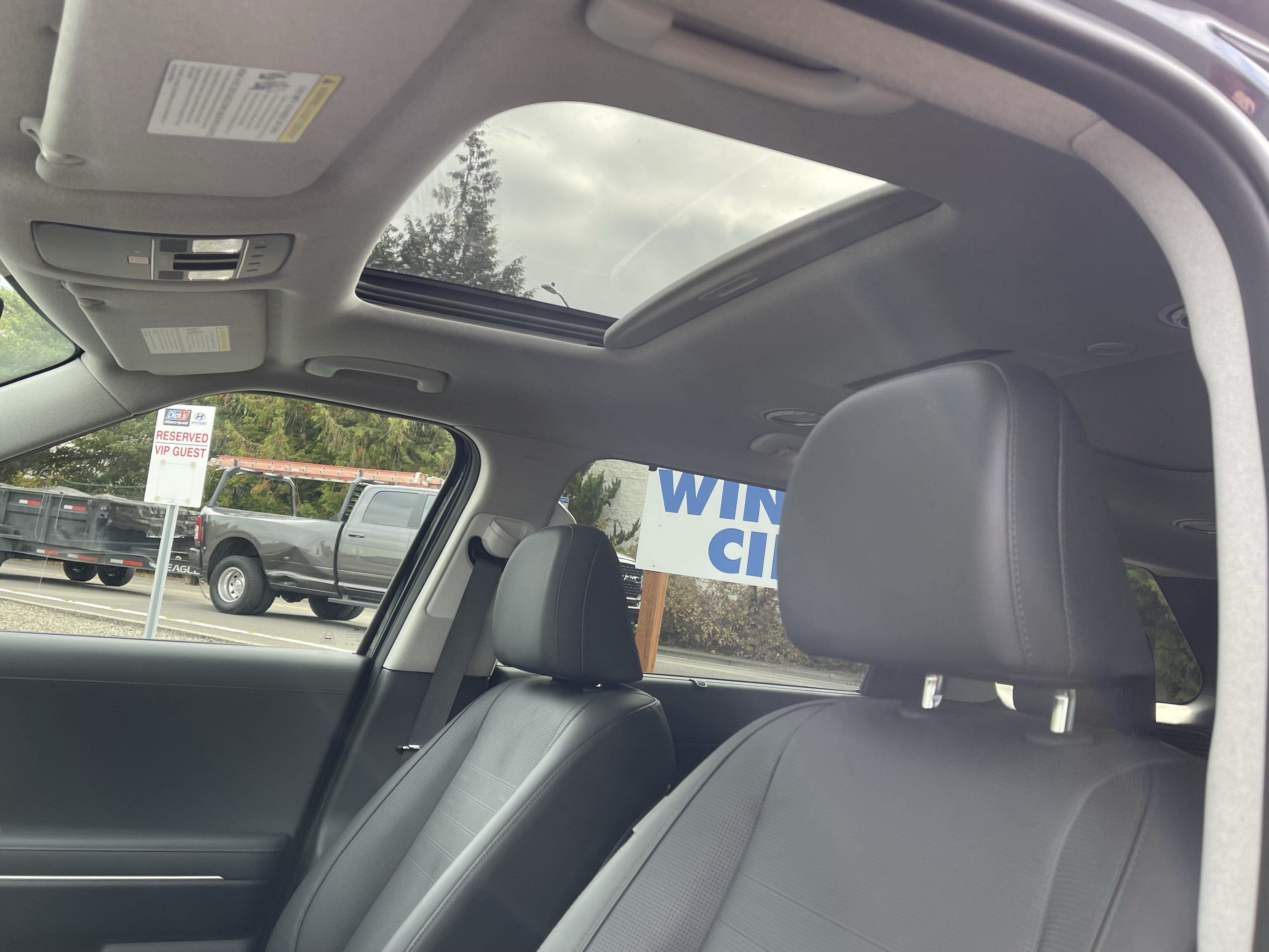 Certified 2026 Hyundai Palisade Limited AWD/4WD image 21