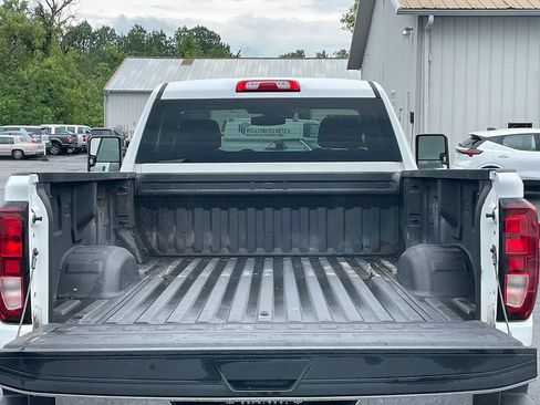 Used 2023 GMC Sierra 3500 Pro w/ Convenience Package AWD/4WD image 4