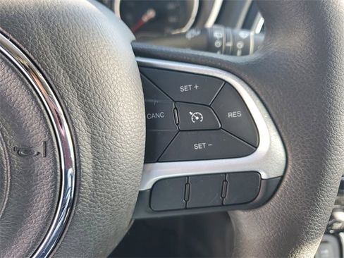 Used 2021 Jeep Compass Sport image 27