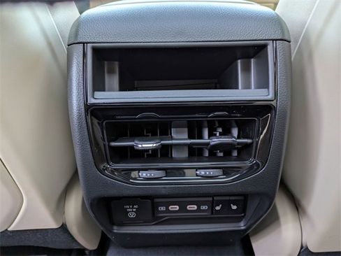 New 2026 Jeep Grand Cherokee Limited image 22