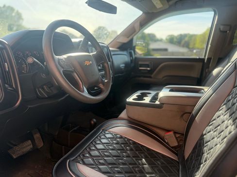 Used 2016 Chevrolet Silverado 1500 Custom w/ Custom Convenience Package AWD/4WD image 25