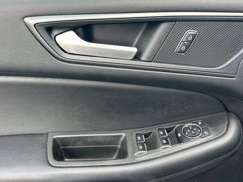 Certified 2021 Ford Edge SE FWD image 13