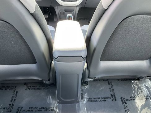 Used 2021 Chevrolet Bolt LT image 34