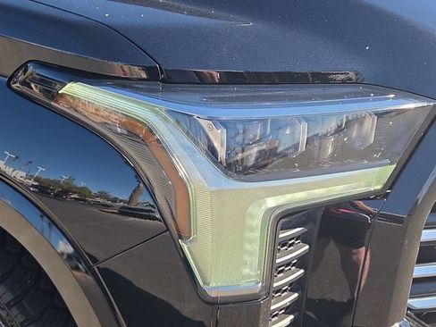 Used 2024 Toyota Tundra Capstone AWD/4WD image 11