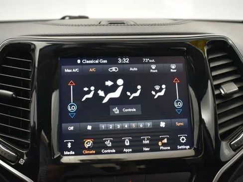 Used 2020 Jeep Cherokee Limited AWD/4WD image 34