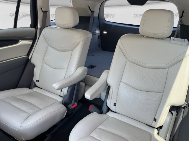 Used 2022 Cadillac XT6 Premium Luxury AWD/4WD image 15