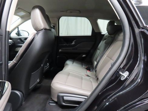 Used 2025 Lincoln Corsair AWD w/ Jet Appearance Package image 10