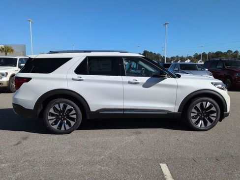 New 2026 Ford Explorer Platinum w/ LUX Leather Package image 3