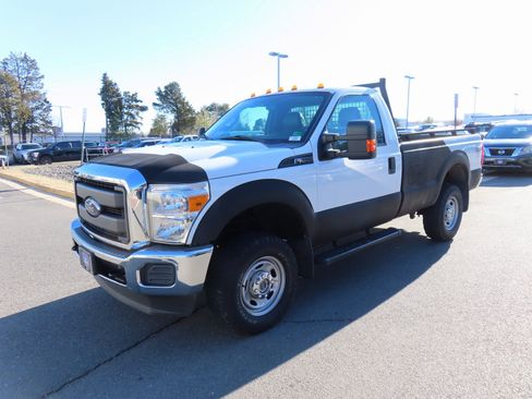 Used 2015 Ford F350 XL image 3