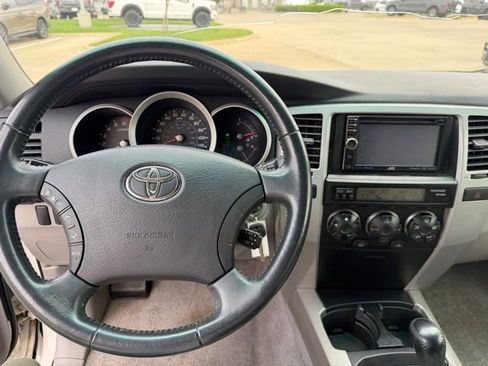 Used 2008 Toyota 4Runner SR5 image 12