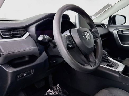 Certified 2023 Toyota RAV4 XLE AWD/4WD image 4