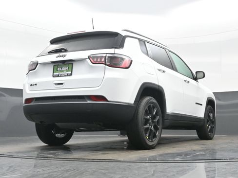 New 2026 Jeep Compass Latitude AWD/4WD image 18