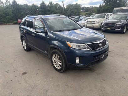 Used 2014 Kia Sorento LX w/ Touring Package (LX)