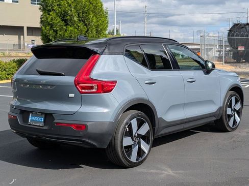 Used 2023 Volvo XC40 Recharge Ultimate AWD/4WD image 7