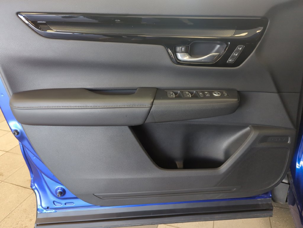 Used 2024 Honda CR-V EX-L image 11