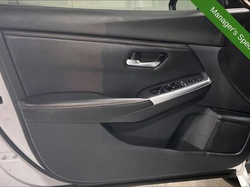 Used 2023 Nissan Sentra SR w/ Midnight Edition Package FWD image 21