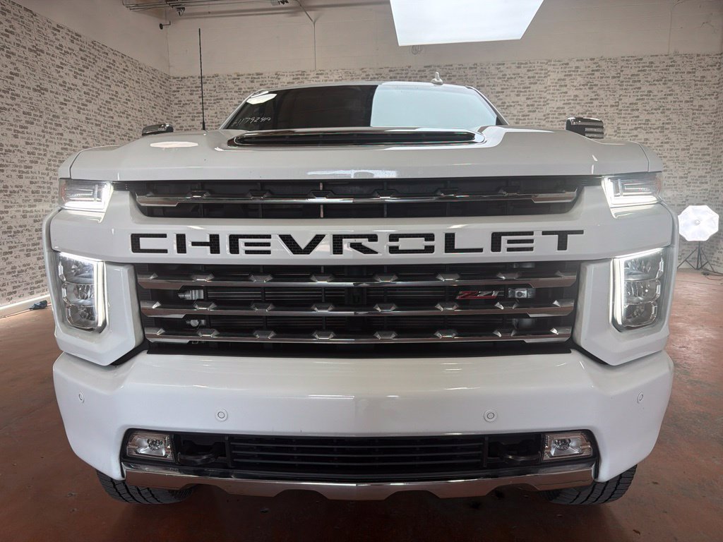Used 2022 Chevrolet Silverado 3500 LTZ w/ Z71 Chrome Sport Edition AWD/4WD image 2