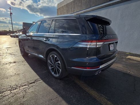 Used 2023 Lincoln Aviator Reserve w/ Equipment Group 201A AWD/4WD image 7