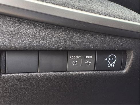 New 2026 Nissan Kicks SV image 18