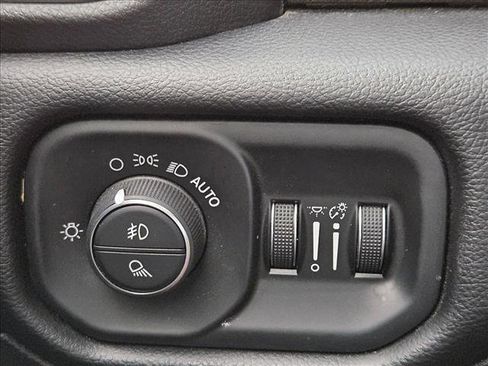 Used 2019 RAM 1500 Laramie w/ Sport Appearance Package AWD/4WD image 20