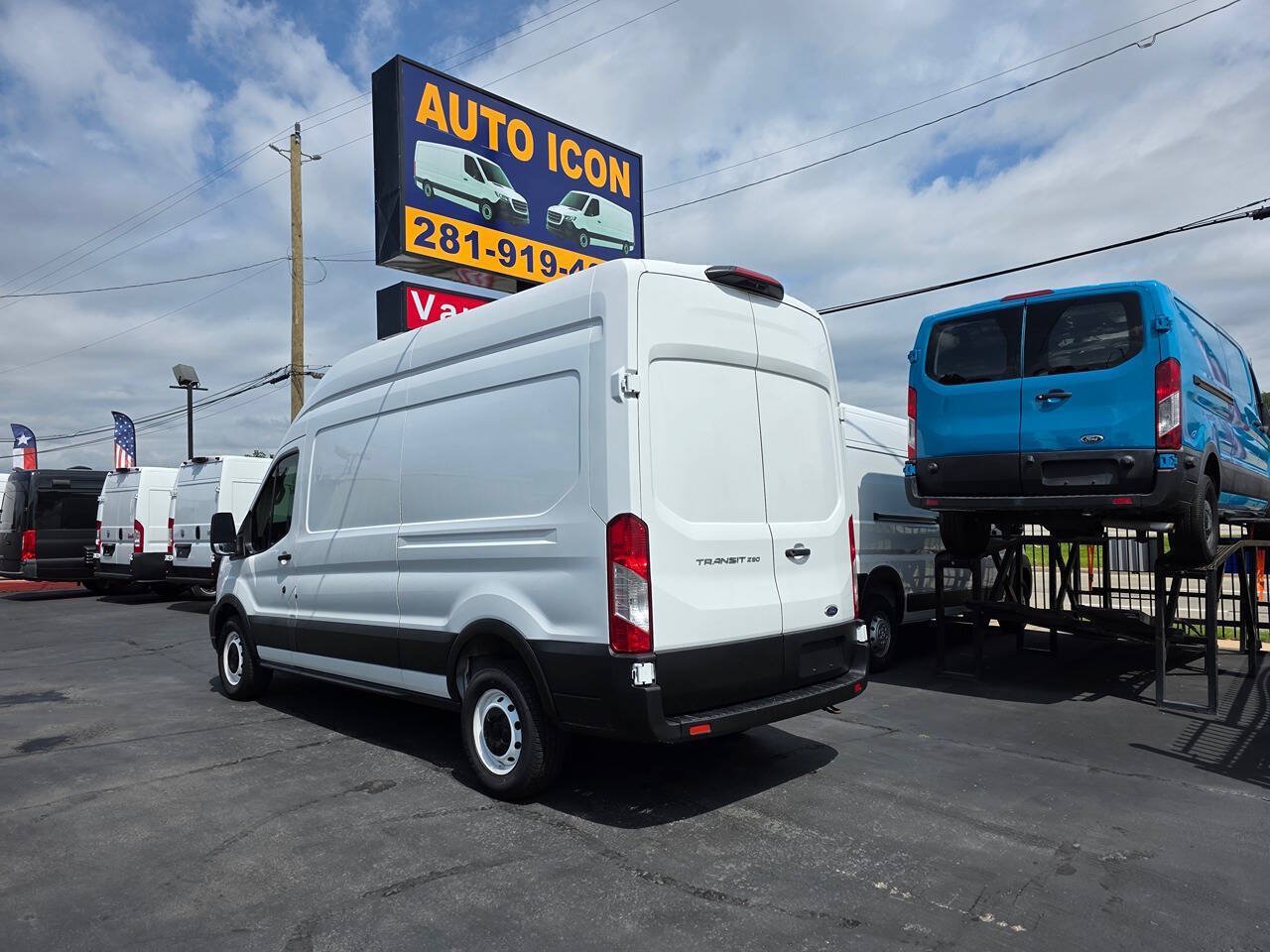 Used 2021 Ford Transit 250 148 High Roof w/ Load Area Protection Package RWD image 26