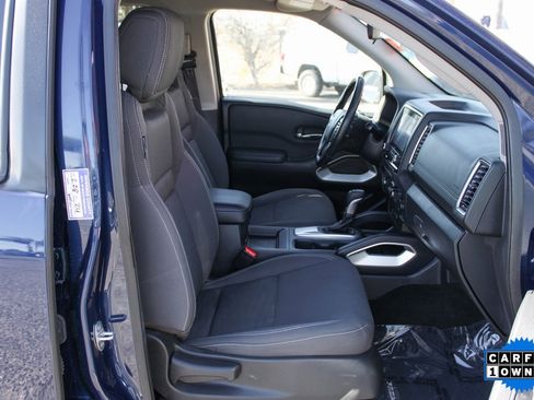 Used 2022 Nissan Frontier SV w/ Technology Package image 38