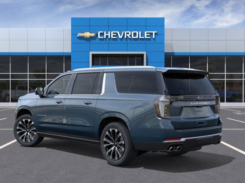 New 2026 Chevrolet Suburban High Country AWD/4WD image 3
