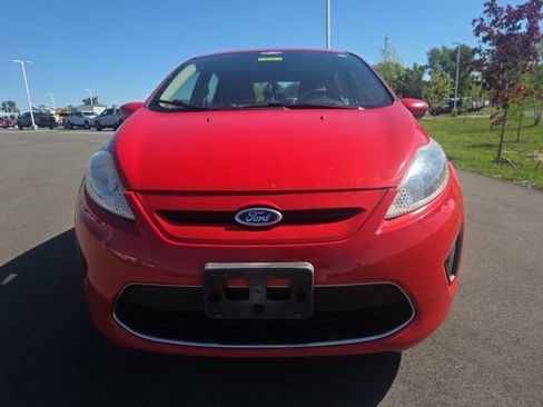 Used 2012 Ford Fiesta SE FWD image 4