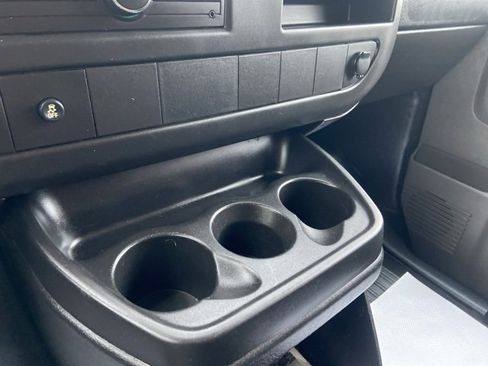 Used 2014 Chevrolet Express 3500 LS image 18