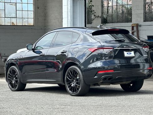 Used 2022 Maserati Levante GT image 6