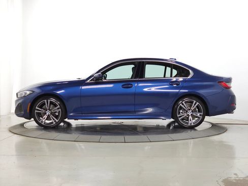 Used 2024 BMW 330i xDrive Sedan w/ Premium Package AWD/4WD image 5
