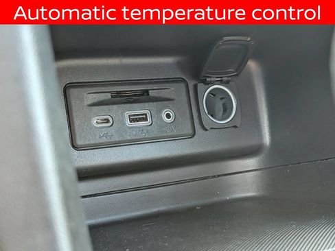 Used 2024 Chevrolet Equinox RS w/ RS Leather Package FWD image 26