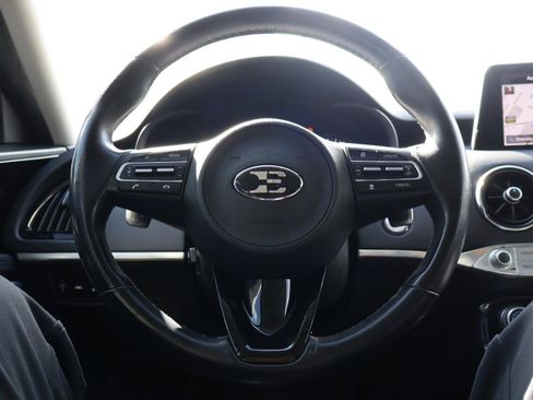 Used 2018 Kia Stinger Premium RWD image 14