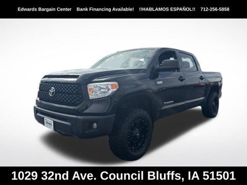 Used 2017 Toyota Tundra SR5 w/ SR5 Upgrade Package AWD/4WD image 4