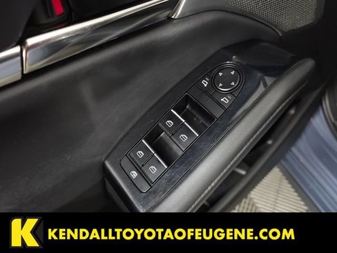 Used 2019 MAZDA MAZDA3 Hatchback w/ Premium Package FWD image 20