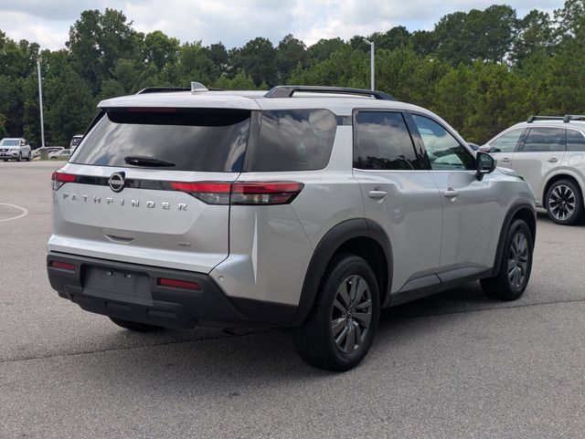 Used 2025 Nissan Pathfinder SV AWD/4WD image 3