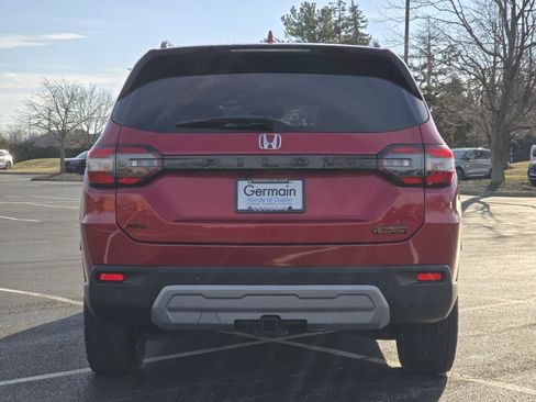 Used 2023 Honda Pilot TrailSport image 17