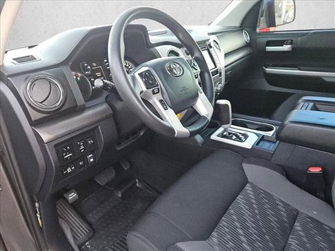Used 2018 Toyota Tundra SR5 w/ SR5 Upgrade Package RWD image 10