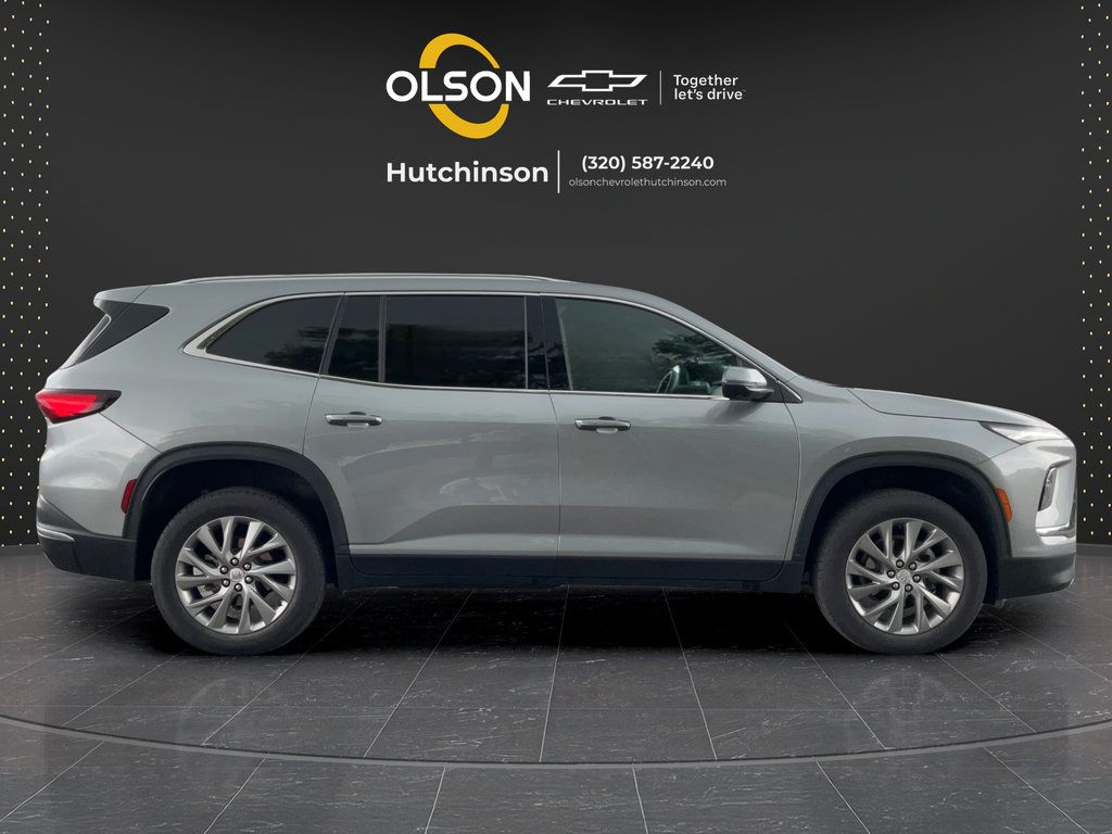 Certified 2026 Buick Enclave Preferred AWD/4WD image 10